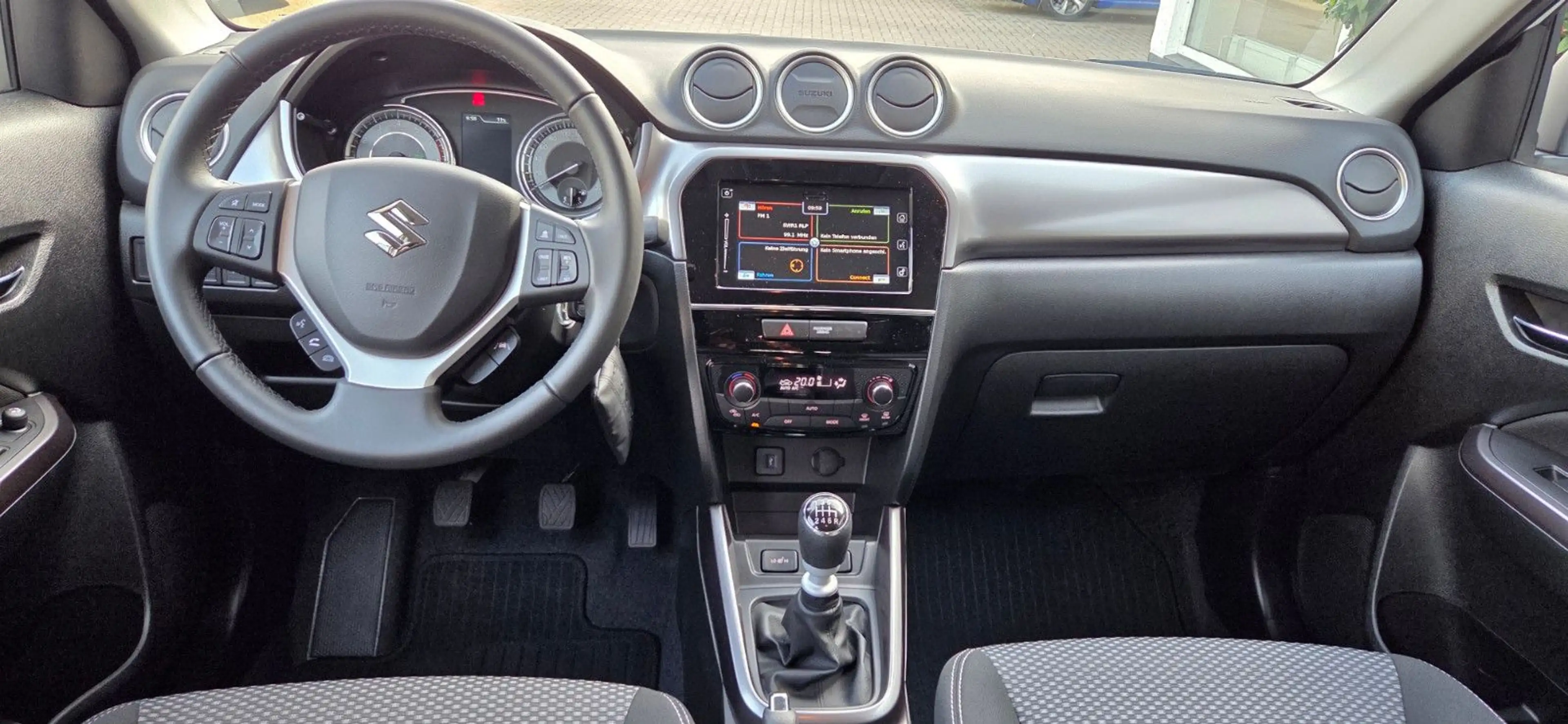 Suzuki Vitara 1.4 BOOSTERJET Hybrid Comfort — photo 6
