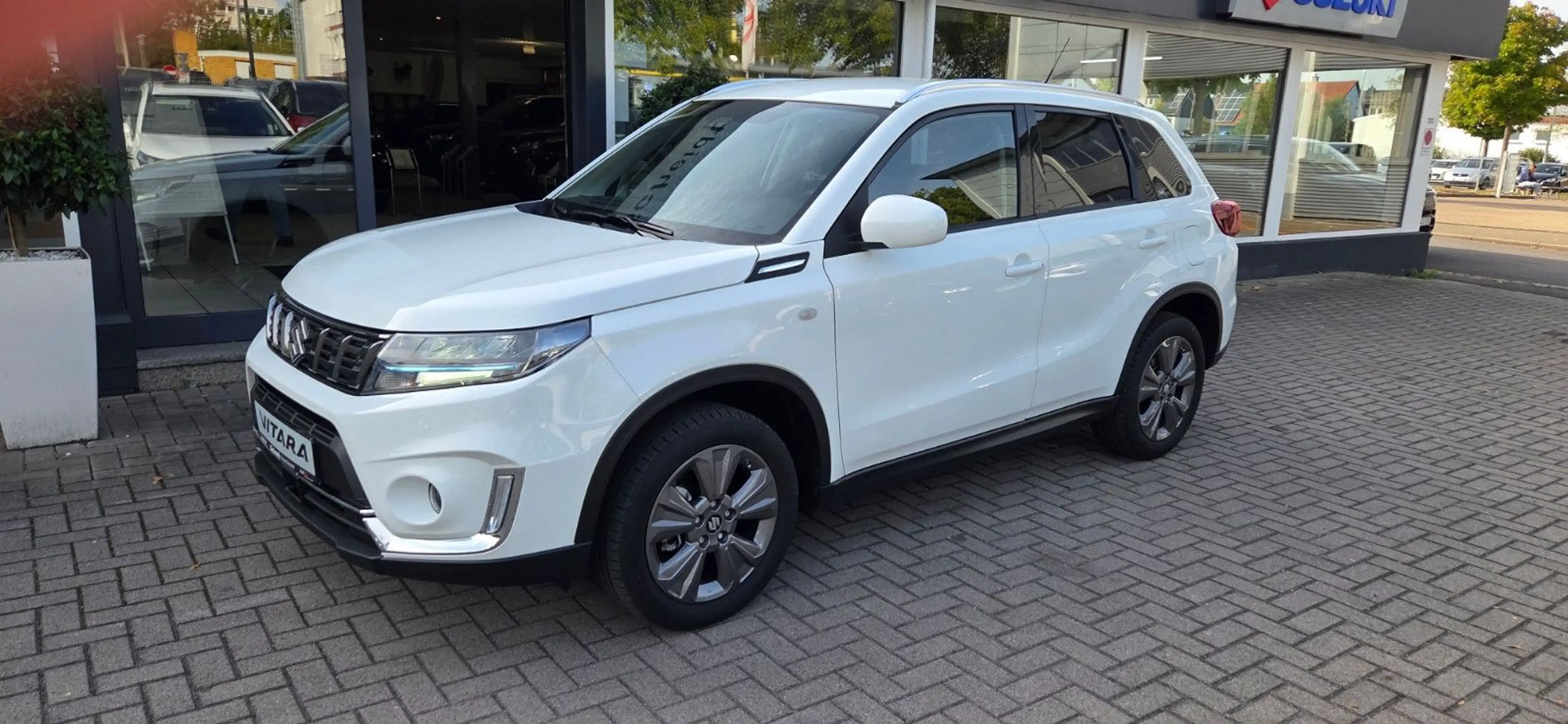 Suzuki Vitara 1.4 BOOSTERJET Hybrid Comfort — photo 3