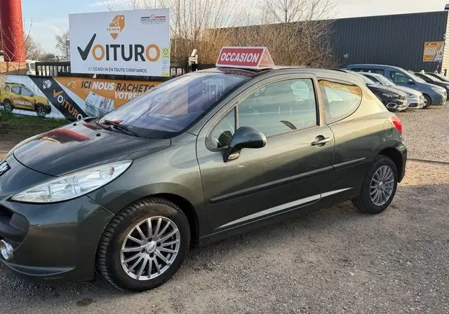 Peugeot 207 view 5