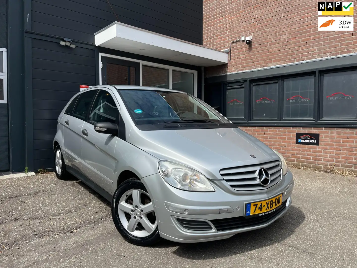 Mercedes-Benz B 170 170|Automaat|Nap|Pdc|Navi|Airco|Apk Grijs - 1