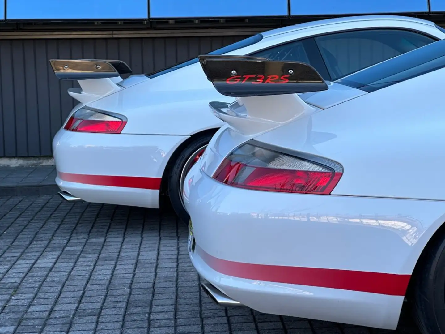 Porsche 996 GT3 RS *** 2 DI 682 *** Bílá - 1