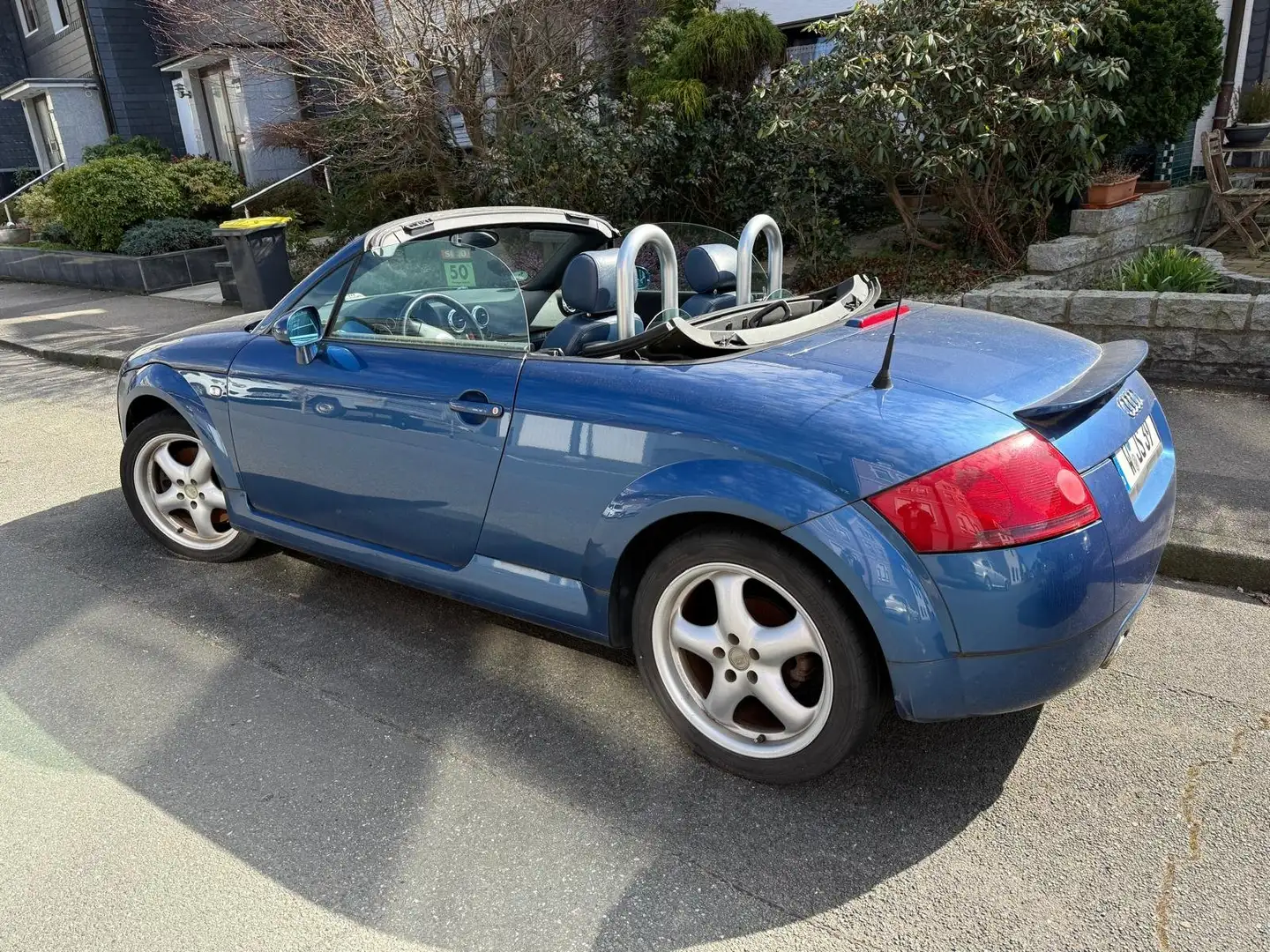Audi TT TT Roadster 1.8 T Blau - 1