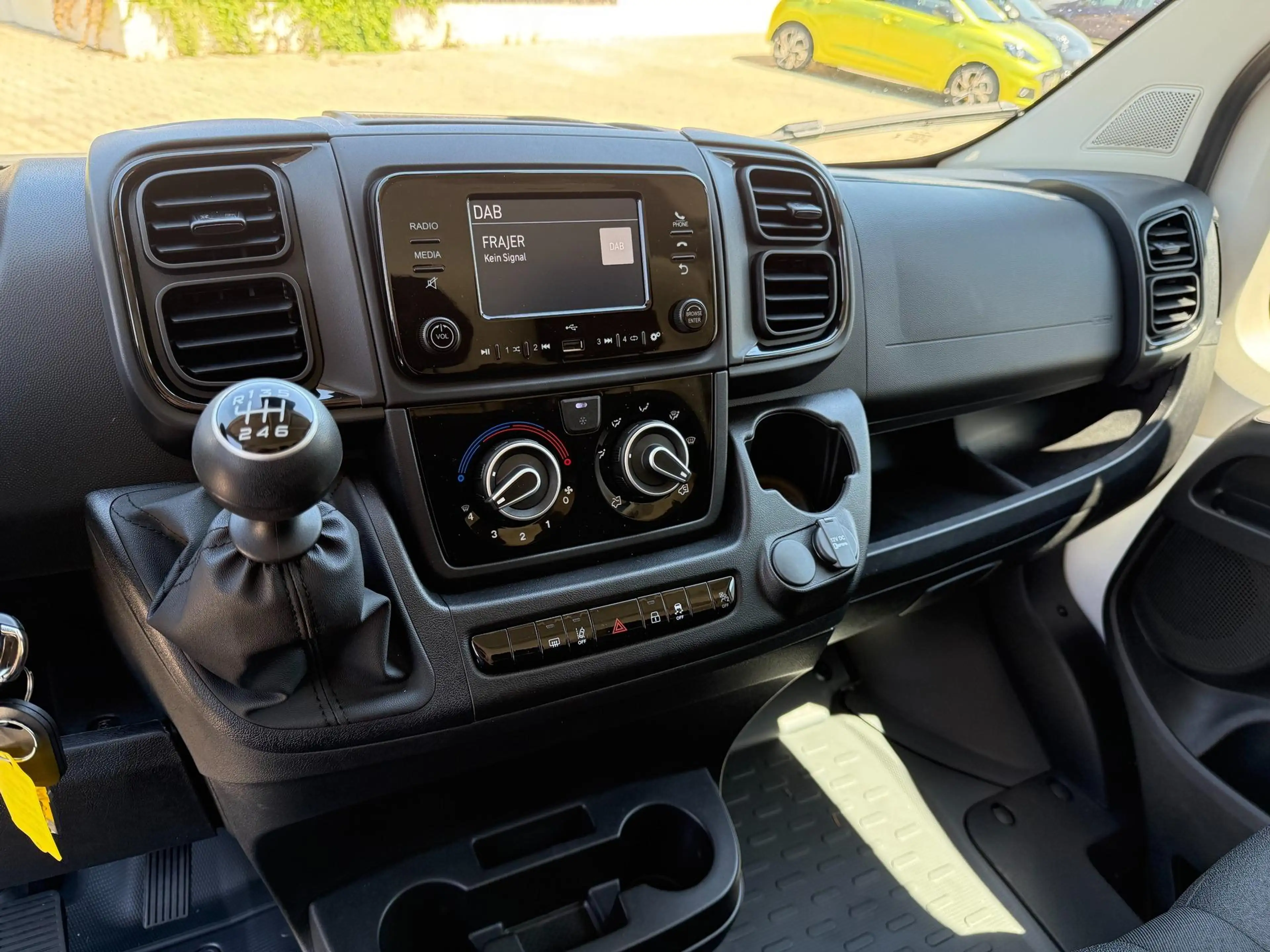 Fiat Ducato L3H2 3.5T Maxi 2.2 Diesel 103kW (140PS) Radio, ... — photo 12