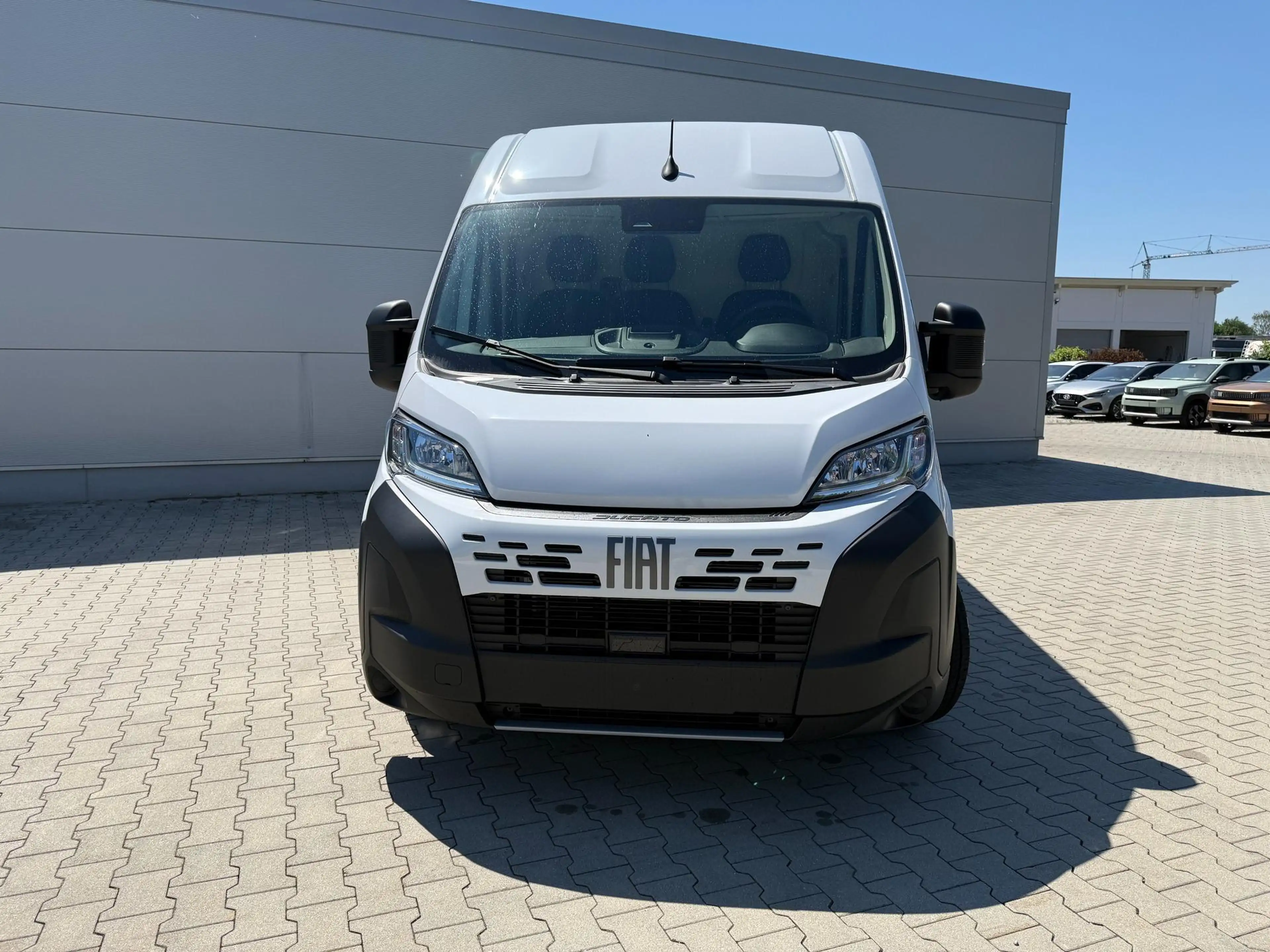 Fiat Ducato L3H2 3.5T Maxi 2.2 Diesel 103kW (140PS) Radio, ... — photo 2