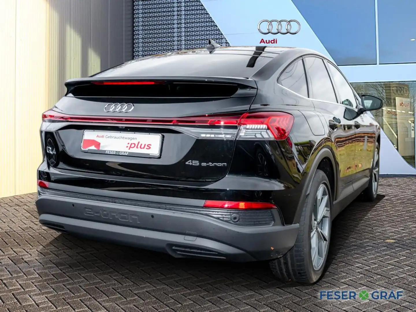 Audi Q4 e-tron Sportback 45 e-tron /LED/ACC/Navi+/AHK/Kamera Schwarz - 2