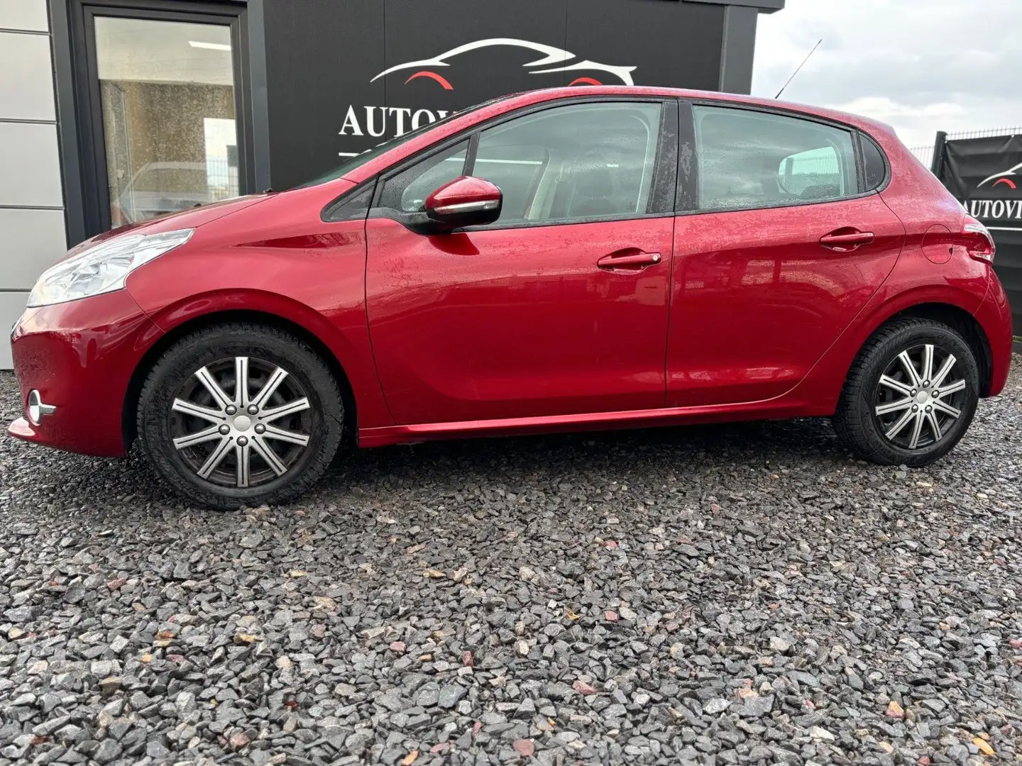 Peugeot 208 Active Rosso - 2