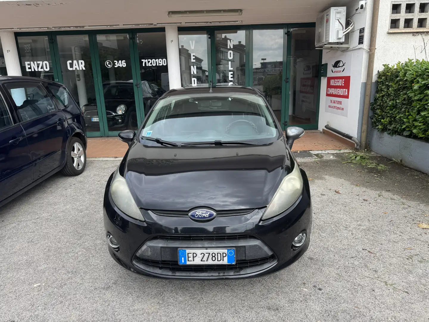 Ford Fiesta 5p 1.6 tdci Titanium FL - 2