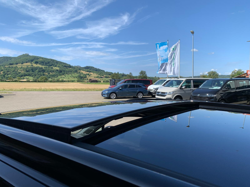 Volkswagen Touareg R-Line Final Edition Estoril 22Zoll Standhzg AHK — photo 20