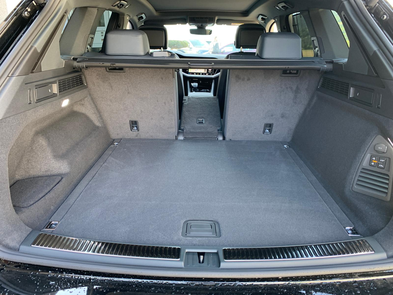 Volkswagen Touareg R-Line Final Edition Estoril 22Zoll Standhzg AHK — photo 28