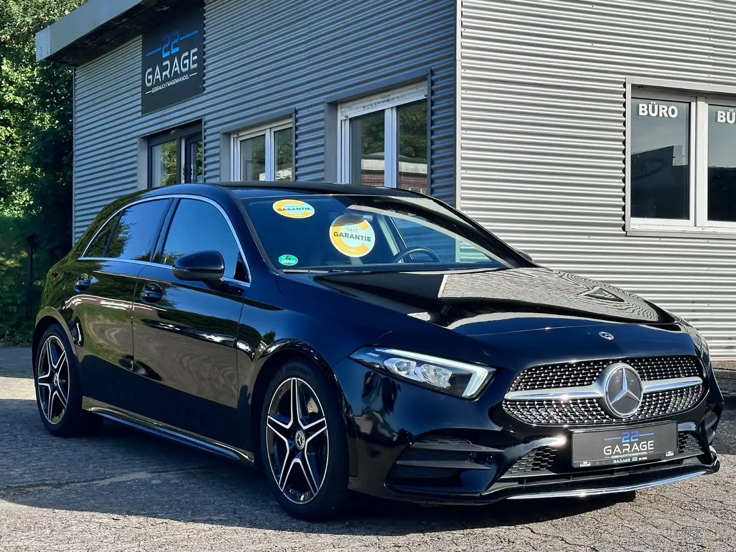 Mercedes-Benz A 250 AMG LINE/NAVI/LED/KAMERA Schwarz - 1