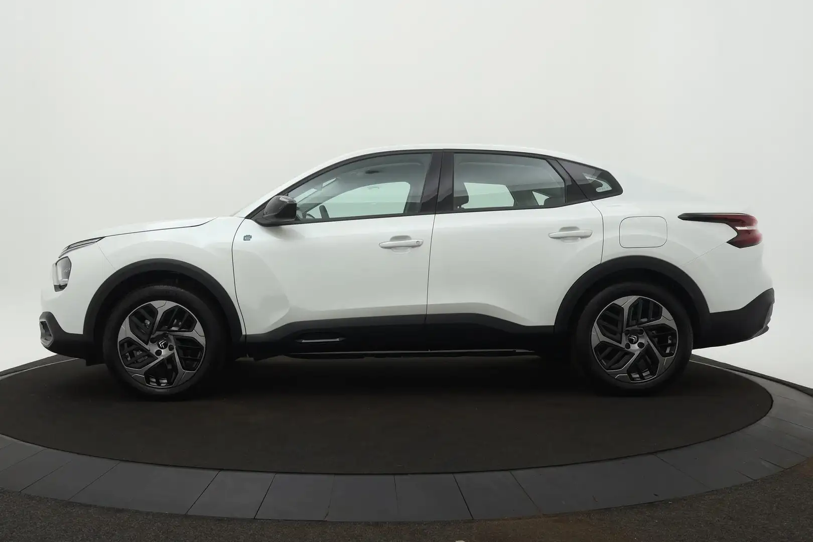 Citroen C4 X Feel Pack 50 kWh | Navigatie | Camera | Stoelverwa Wit - 2