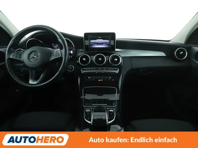 Mercedes-Benz C-Class view 12