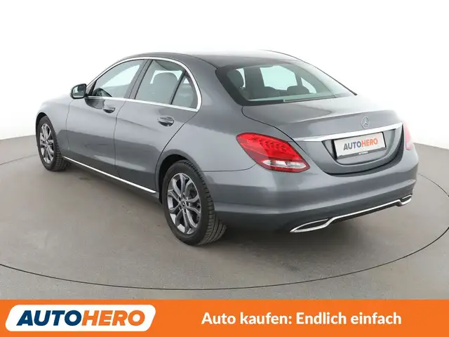 Mercedes-Benz C-Class view 4
