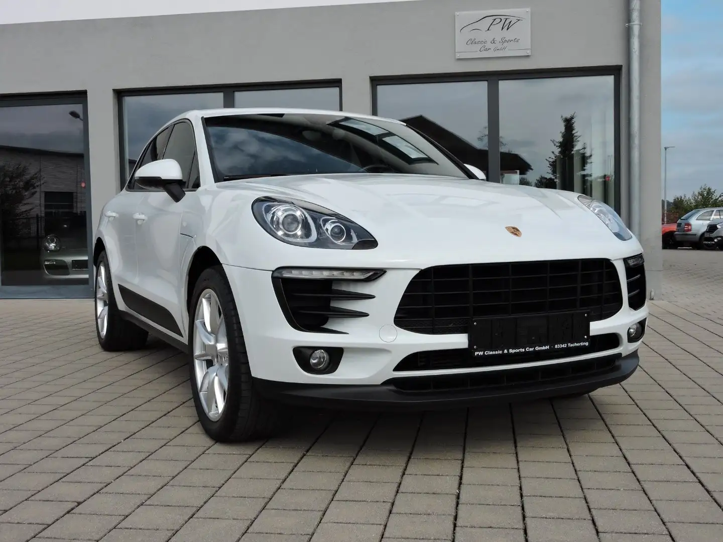 Porsche Macan 2.0, PCM, Panorama, PDK, Apple Car Play Weiß - 1