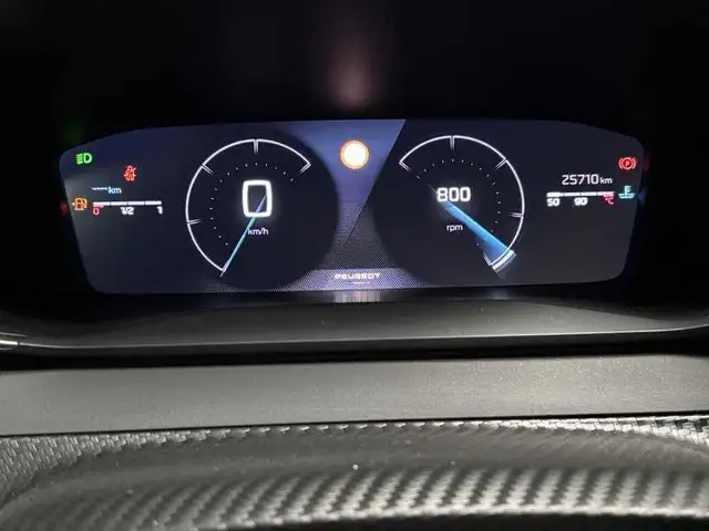 Peugeot 208 view 12