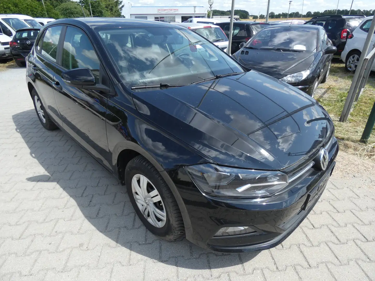 Volkswagen Polo Trendline, Klima, HU-AU NEU 5.Türer Black - 1