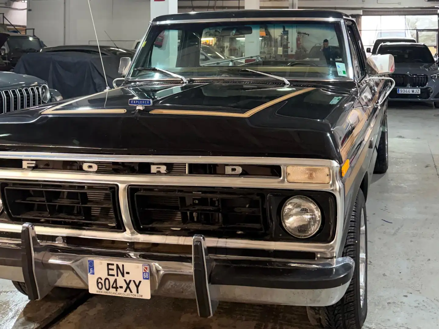 Ford F 100 F-1000 Schwarz - 1