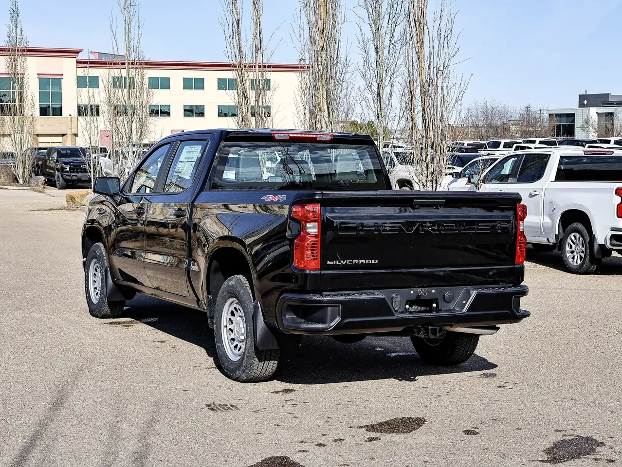 Chevrolet Silverado 1500 снимка Chevrolet Silverado 1500