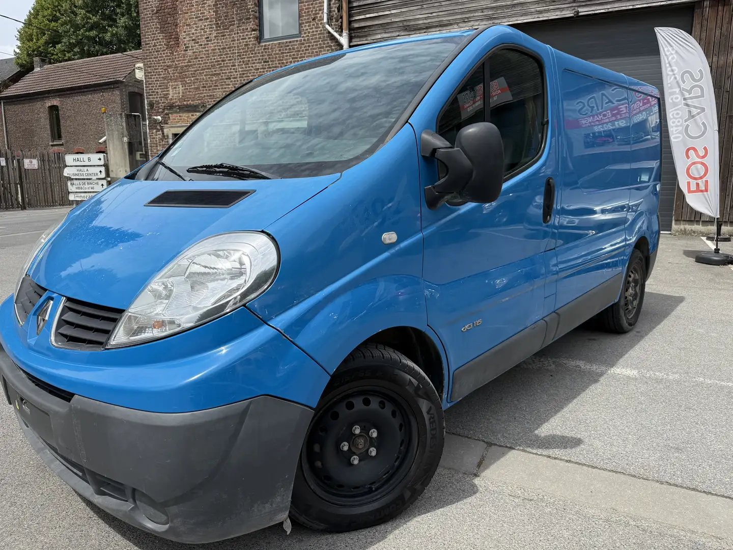 Renault Trafic 2.0dci 114 000 klm 2013 6 vitesse Airco 1*Prop Blau - 1