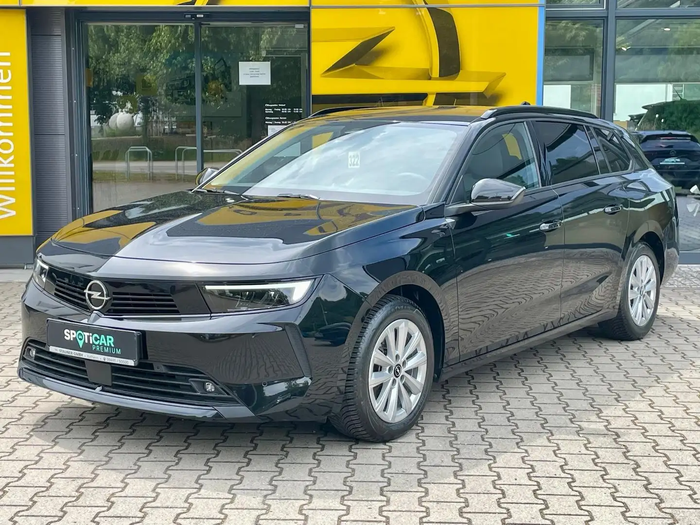Opel Astra ST R-KAMERA*ACC*AGR*WIRELESS*KEYLESS*NAVI*SHZ*LHZ Black - 2