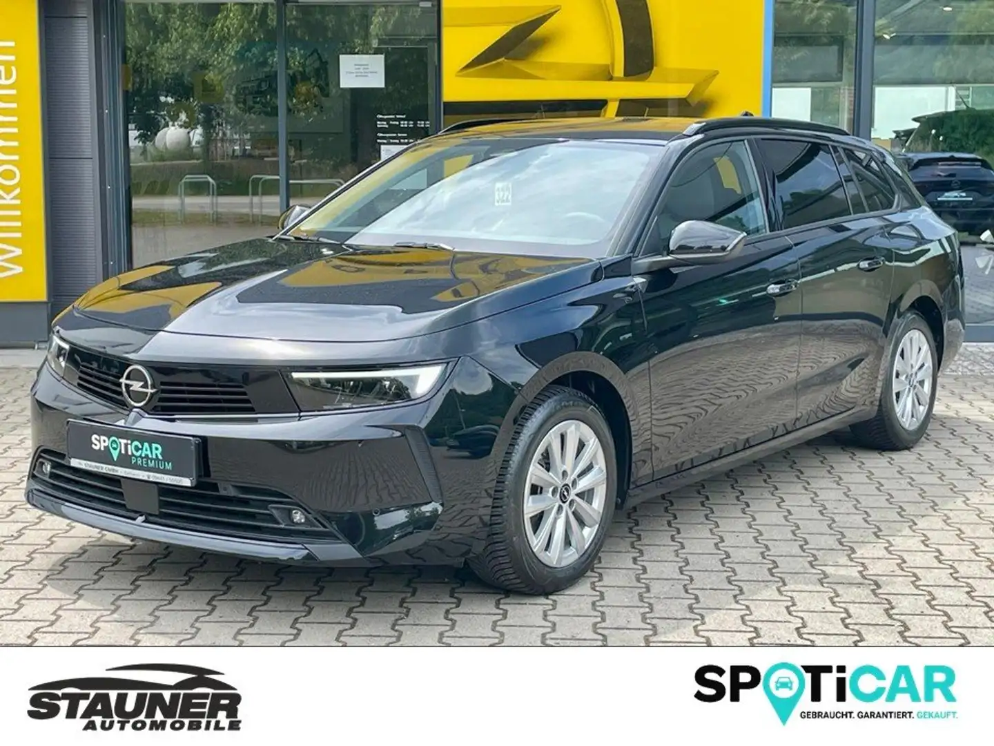 Opel Astra ST R-KAMERA*ACC*AGR*WIRELESS*KEYLESS*NAVI*SHZ*LHZ Black - 1