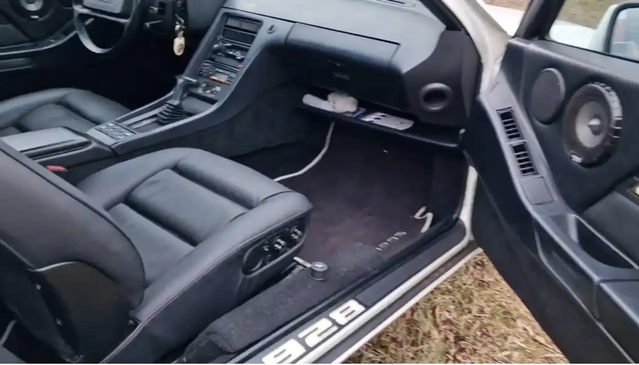 Porsche 928 S4, foto 6