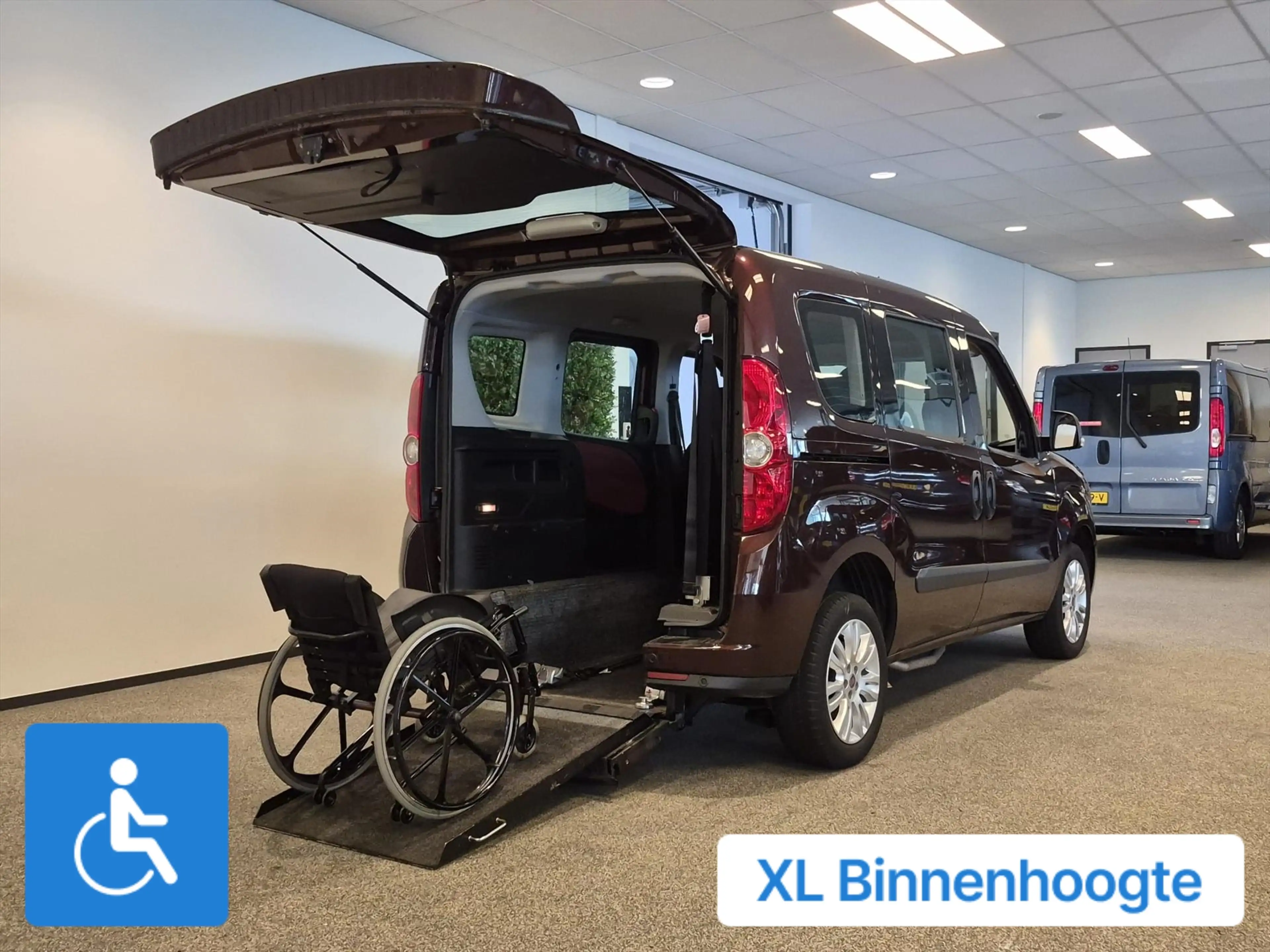Fiat Doblo Rolstoelauto XXL-Ombouw 160cm binnenhoogte rolstoe — photo 2