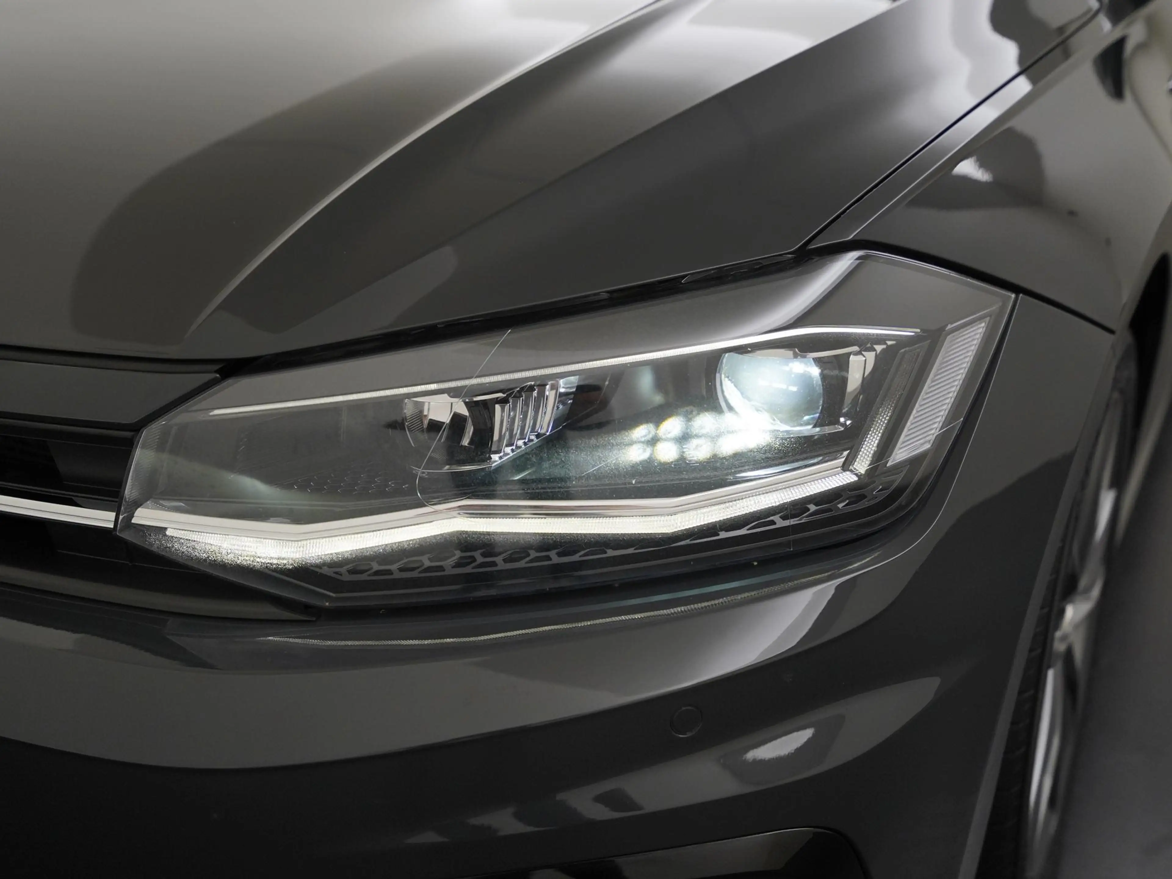 Volkswagen Polo 1.5 TSI R-Line DSG | Schuifdak | Navigatie | 17" P — photo 19