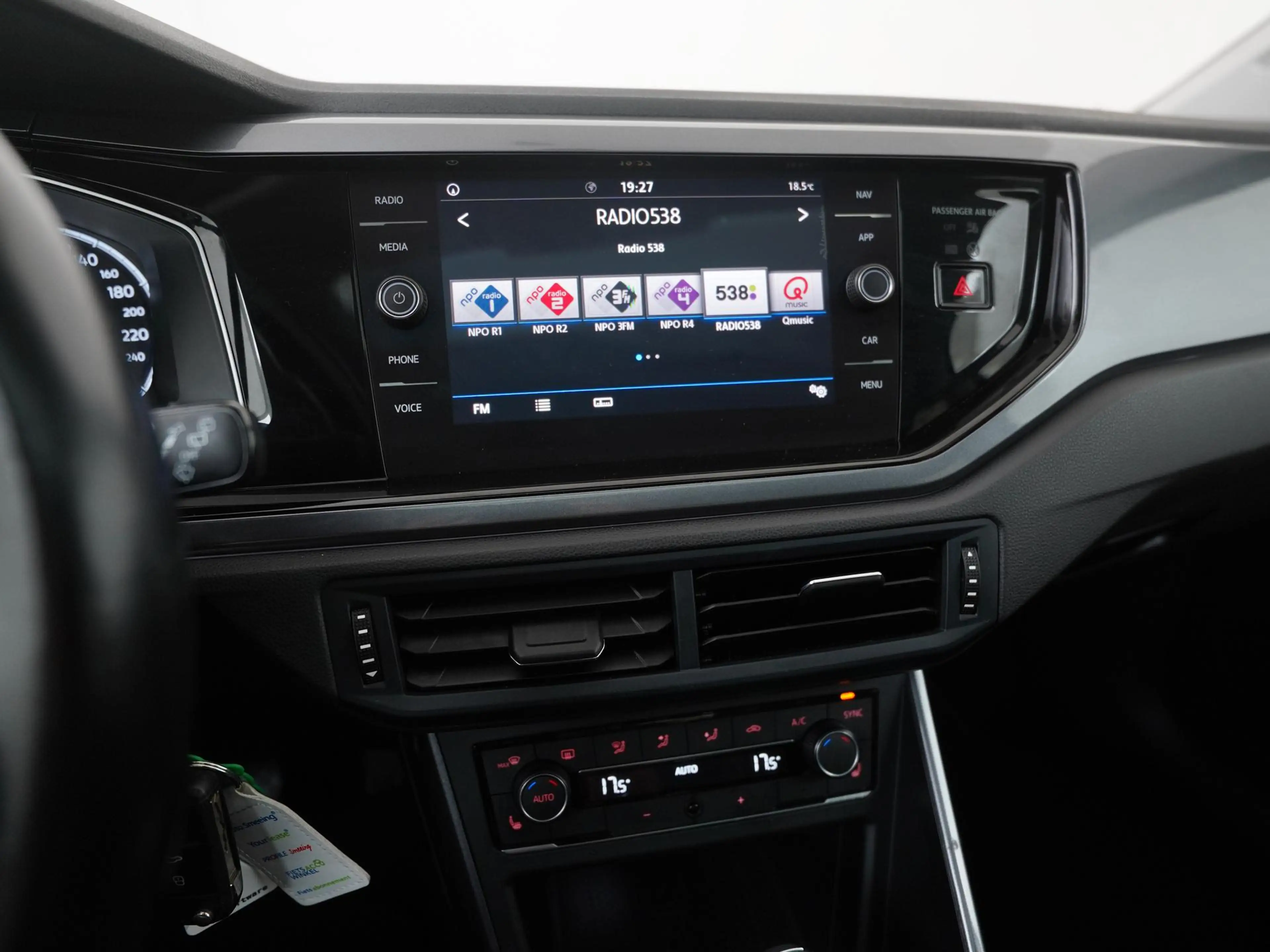 Volkswagen Polo 1.5 TSI R-Line DSG | Schuifdak | Navigatie | 17" P — photo 11