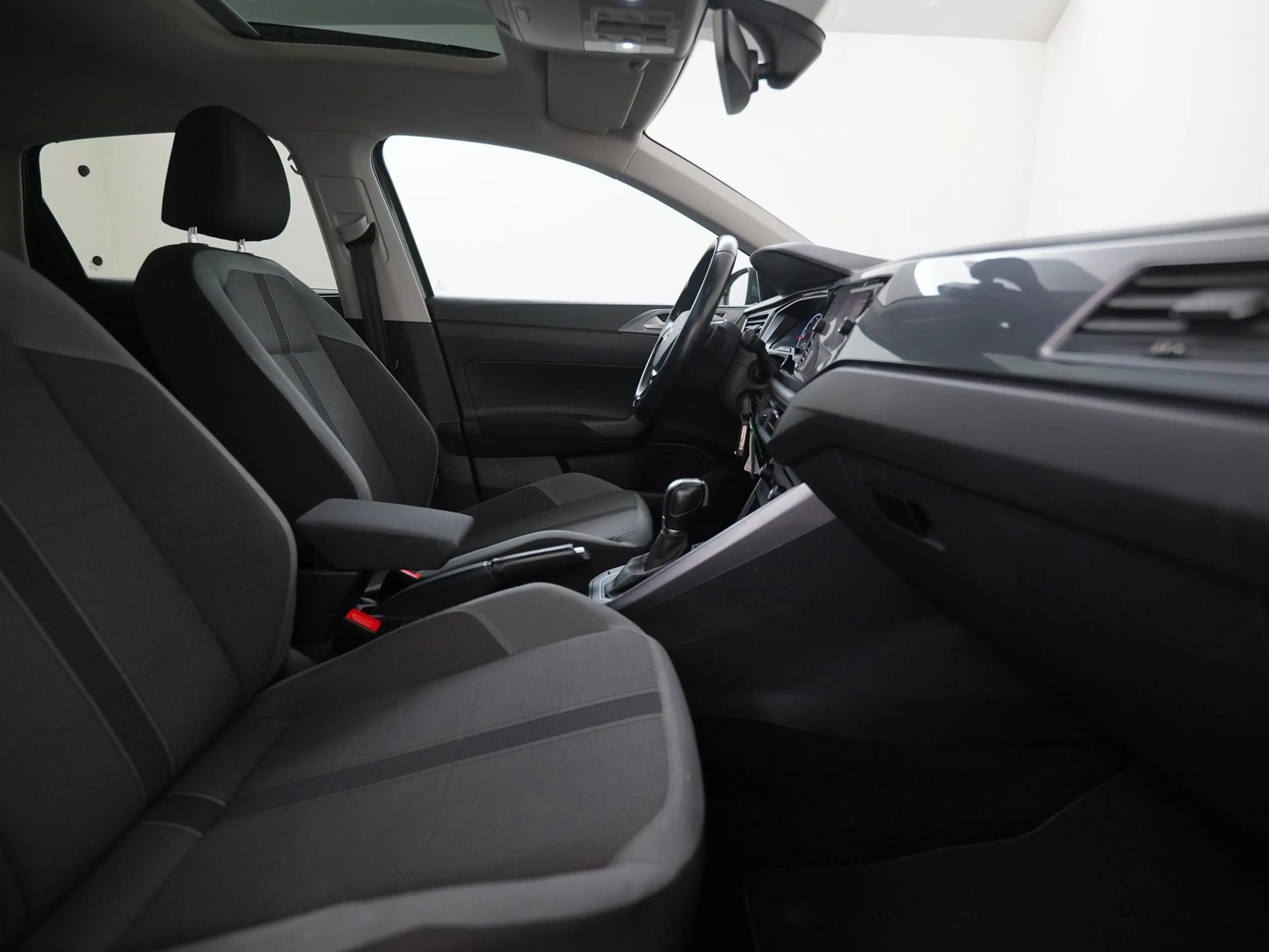 Volkswagen Polo 1.5 TSI R-Line DSG | Schuifdak | Navigatie | 17" P — photo 5