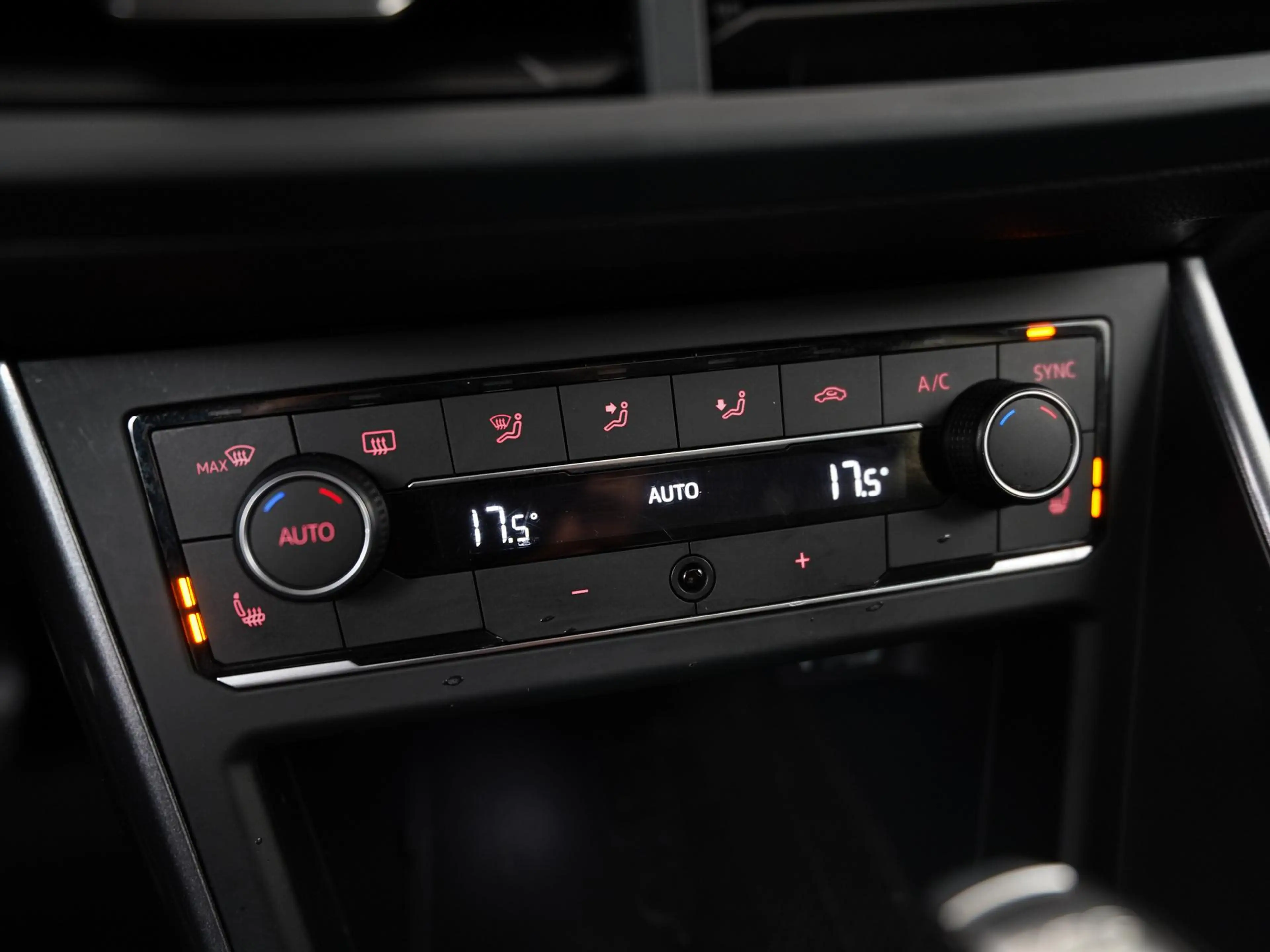 Volkswagen Polo 1.5 TSI R-Line DSG | Schuifdak | Navigatie | 17" P — photo 12
