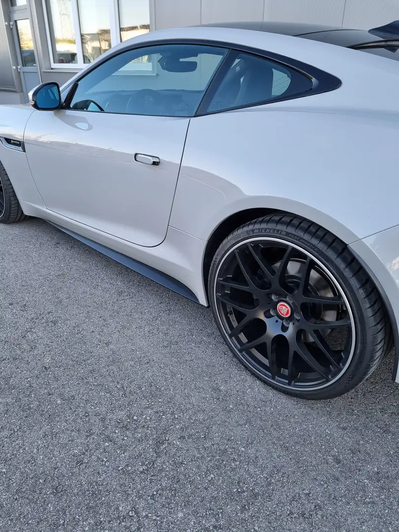 Jaguar F-Type F-Type P380 Coupe 3,0 R-Dynamic Aut. R-Dynamic Grau - 2