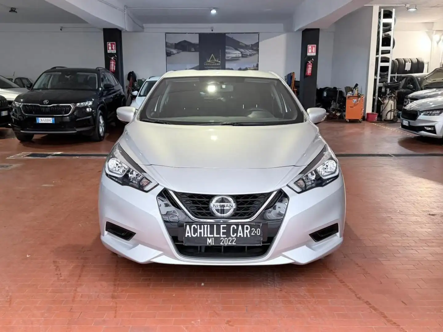 Nissan Micra 1.0 benzina Automatico *PREZZO REALE NO VINCOLI Silber - 2