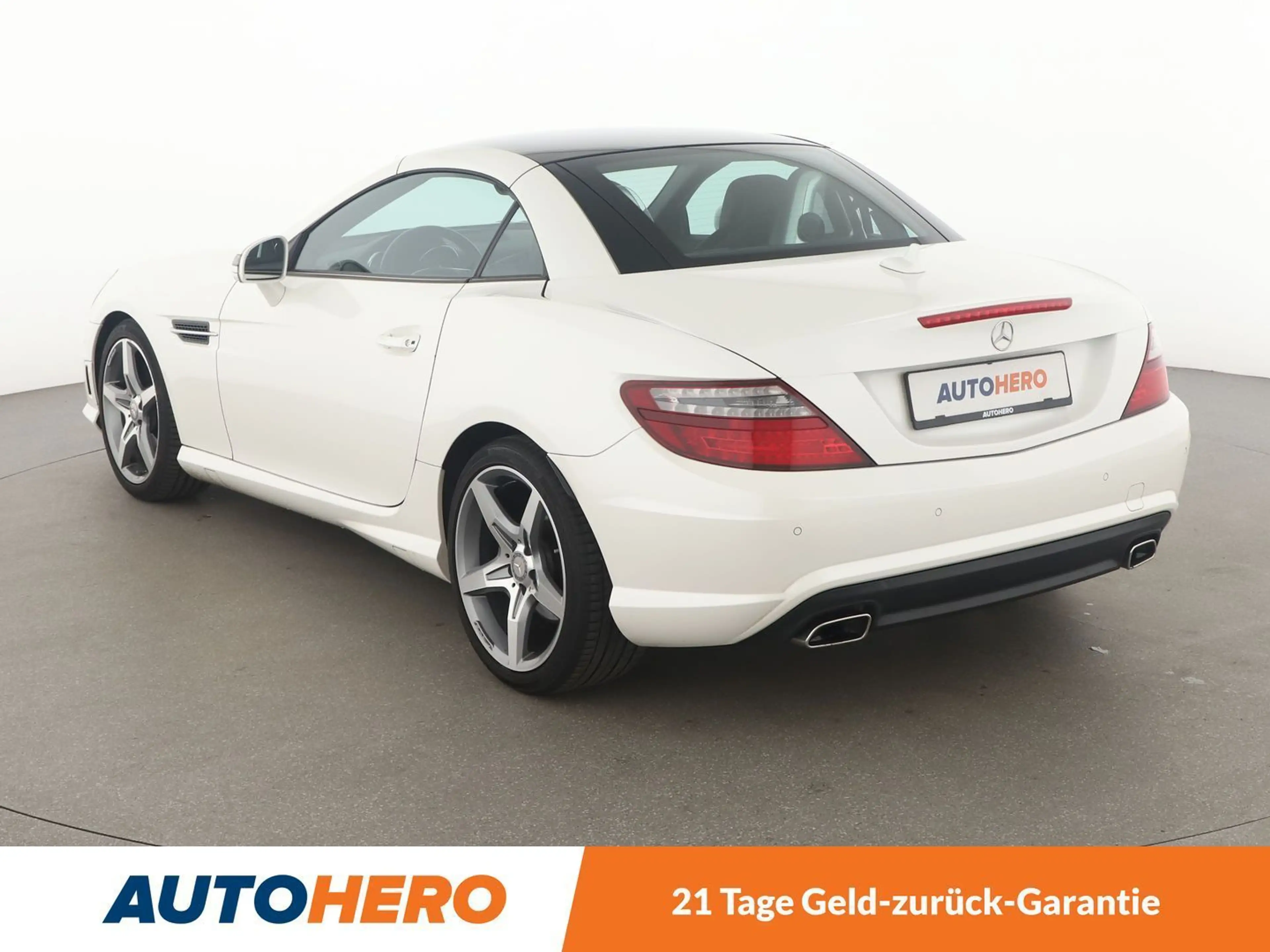 Mercedes-Benz SLK 250 250 BlueEfficiency Carbon LOOK Edition Aut.*NAVI* — photo 4