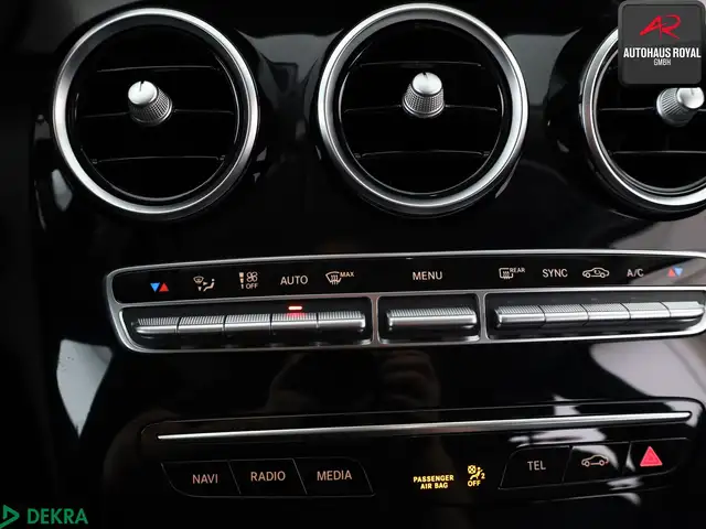 Mercedes-Benz C-Class view 18