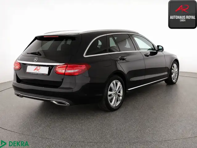 Mercedes-Benz C-Class view 5