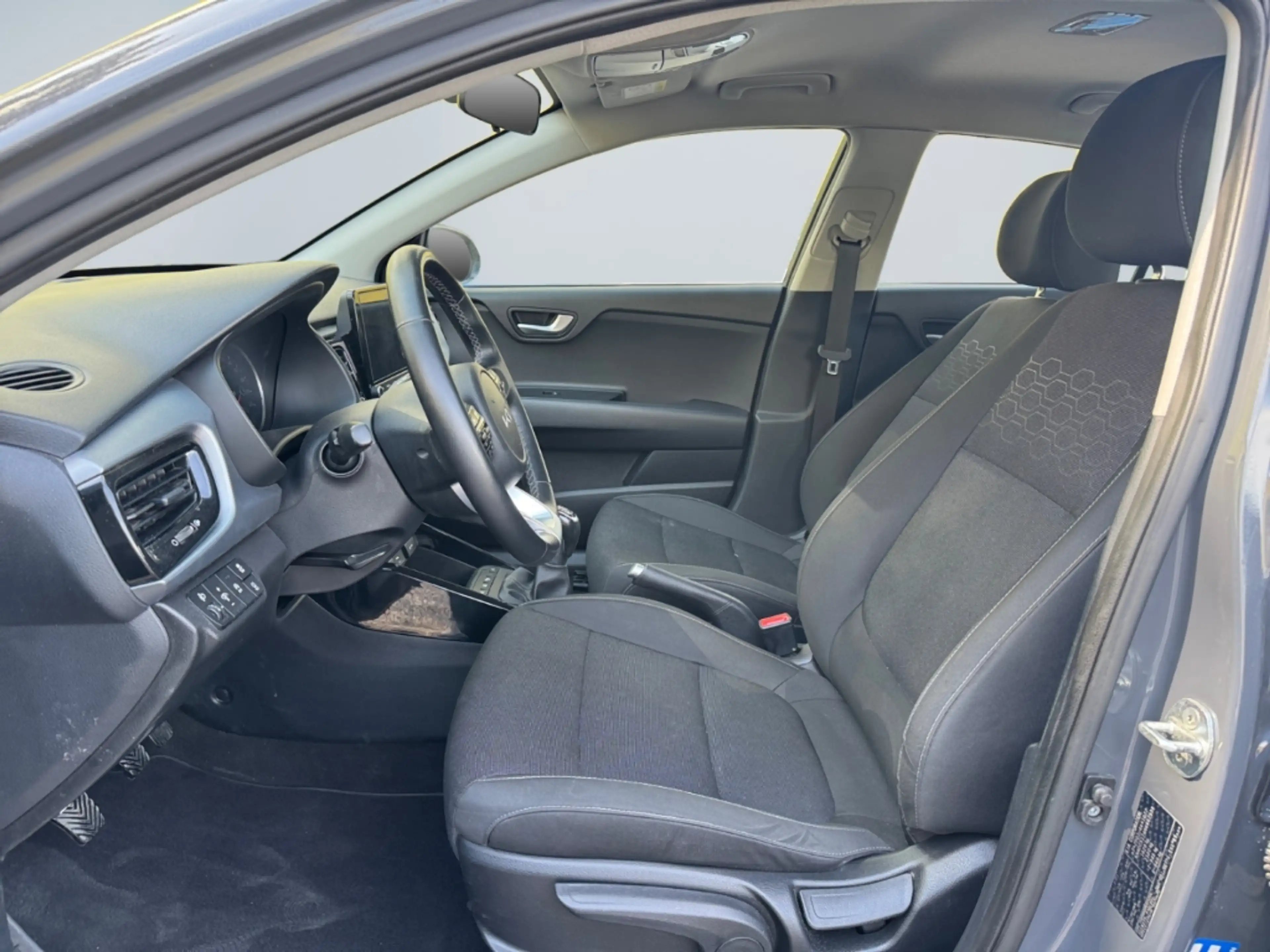 Kia Rio 1.0 Vision Navi Rückfahrkam Klima Apple CarPlay An — photo 9