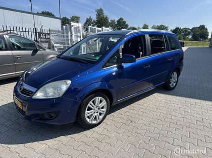 Opel Zafira 2.2 Cosmo 7 persoons