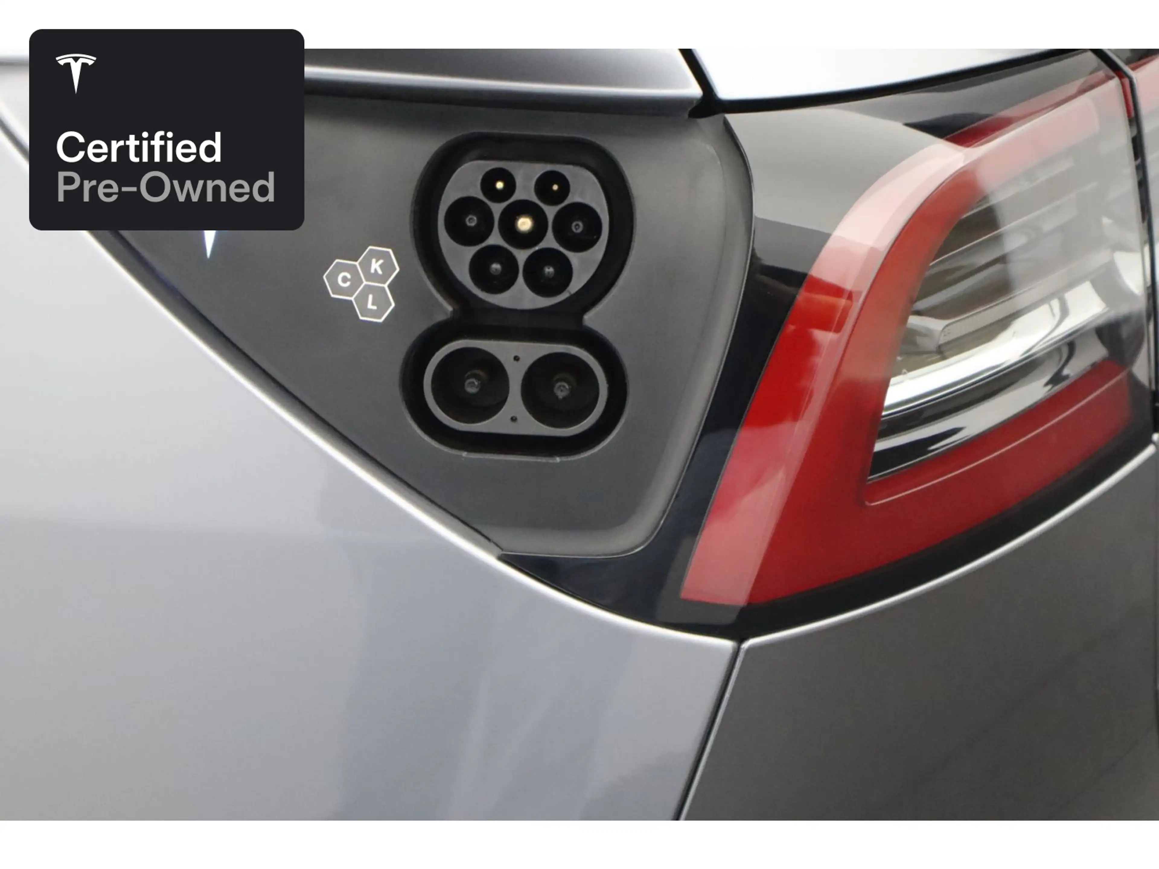 Tesla Model Y Performance "Certified Pre-Owned" — photo 15