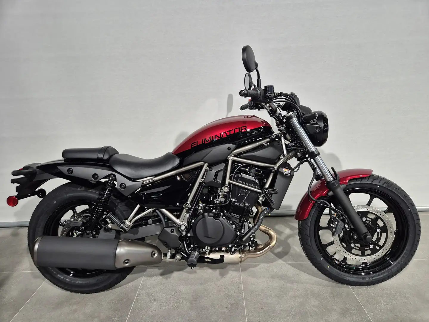 Kawasaki Eliminator 500 Rojo - 1