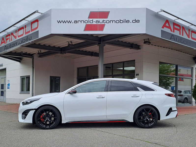 Kia ProCeed / pro_cee'd 1.6 GT — photo 2