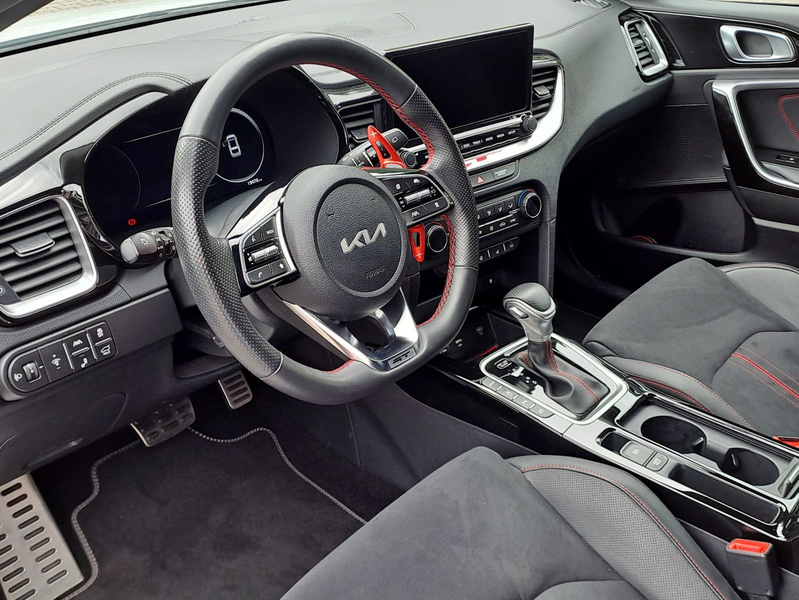 Kia ProCeed / pro_cee'd 1.6 GT — photo 9