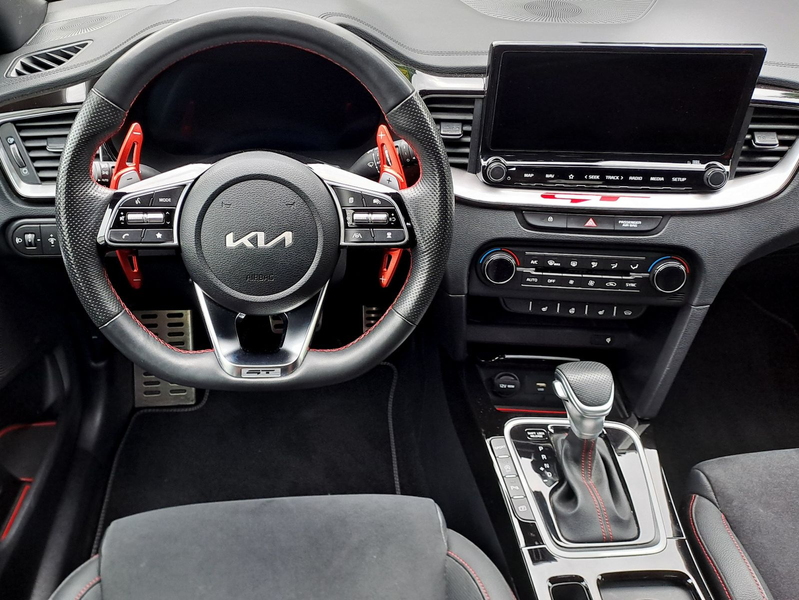 Kia ProCeed / pro_cee'd 1.6 GT — photo 15