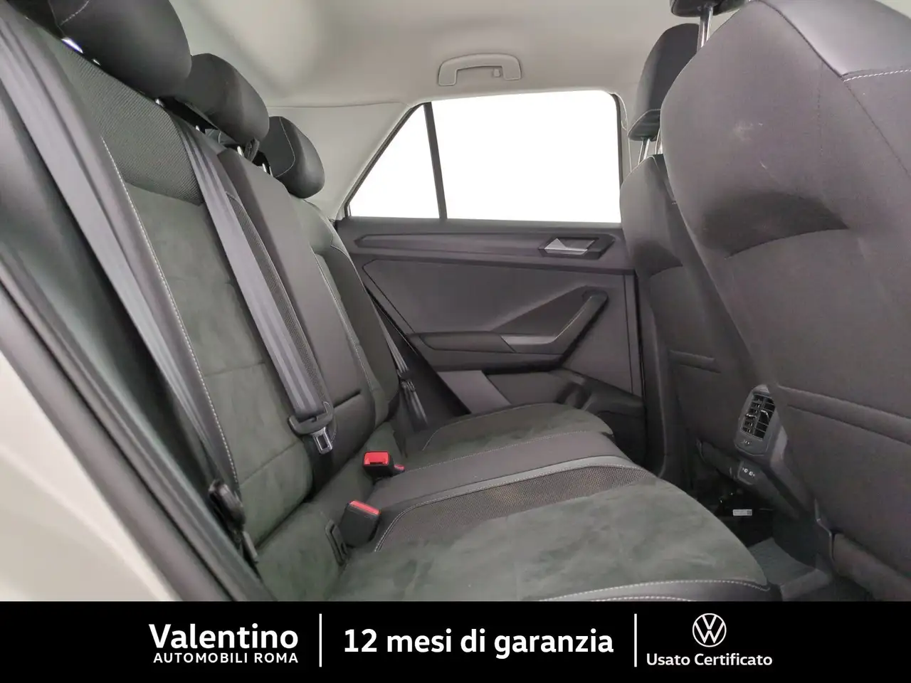 Volkswagen T-Roc 1.0 TSI Style 10