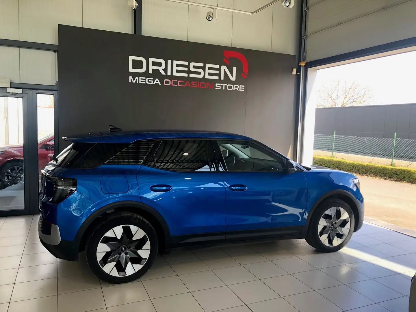 Ford Explorer EXPLORER EV PREMIUM AWD / DEMO / BIJ DRIESEN Bleu - 2