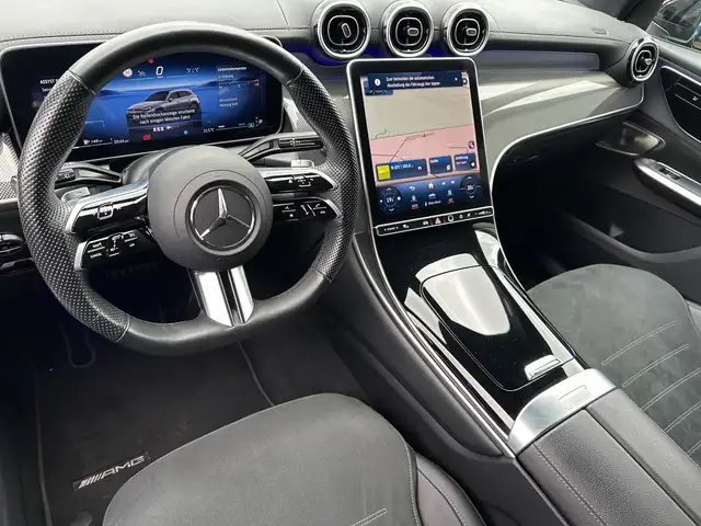Mercedes-Benz 220 view 12