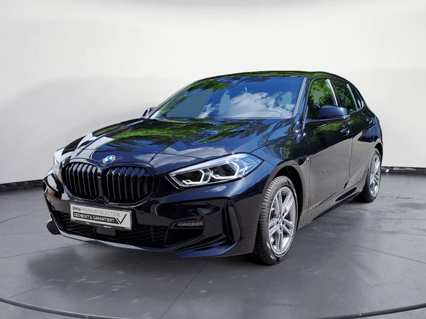 BMW 120 i M Sport Steptronic AHK Comfort Paket Lenkra Schwarz - 2
