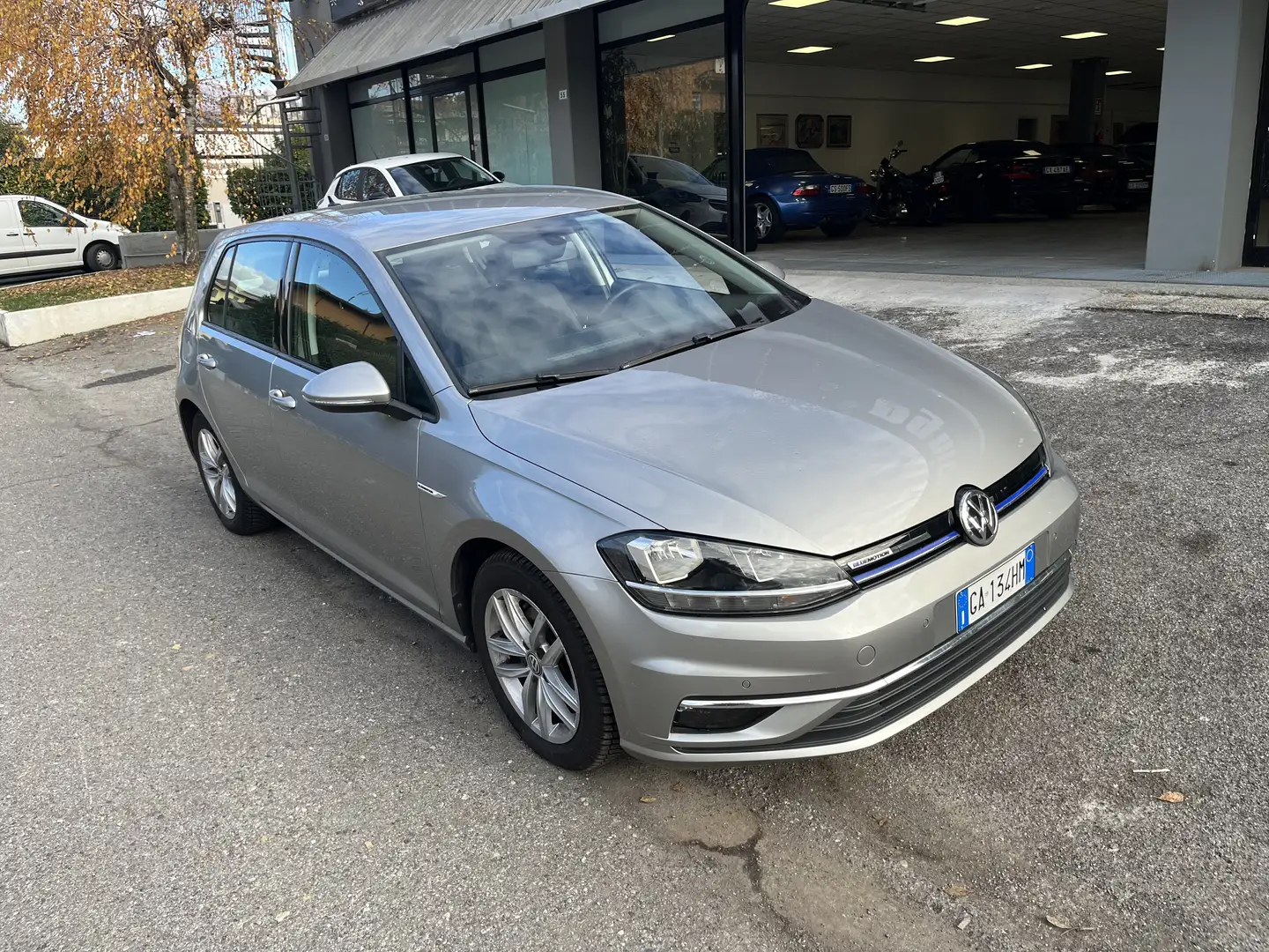 Volkswagen Golf VII 1.5 tgi Executive 130cv dsg Grigio - 1