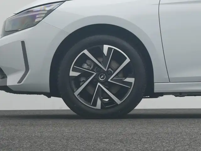 Opel Corsa view 10