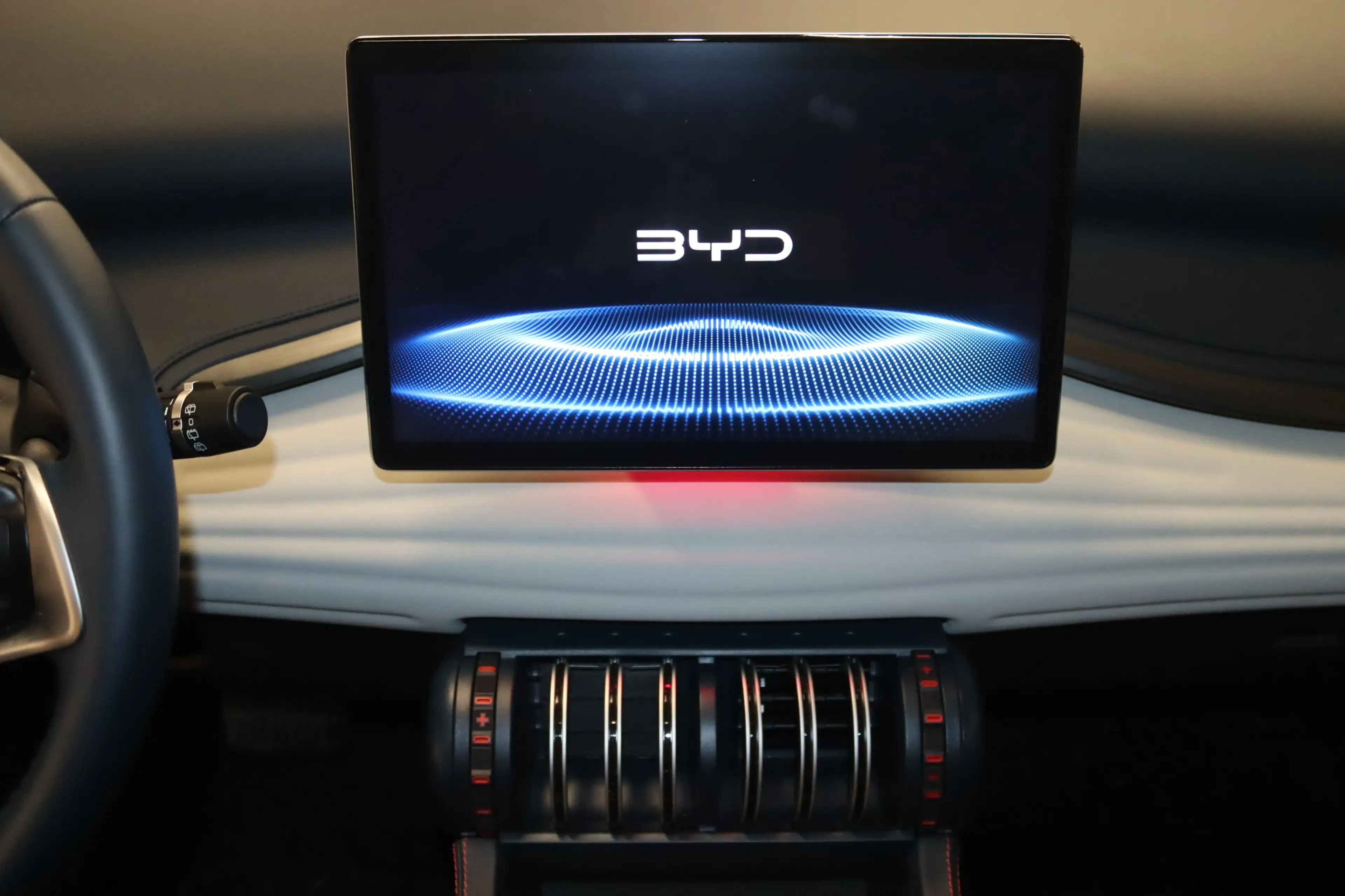 BYD Atto 3 Design-Pano-360°-LED-ACC-NAV-SHZ-KESSY- — photo 6